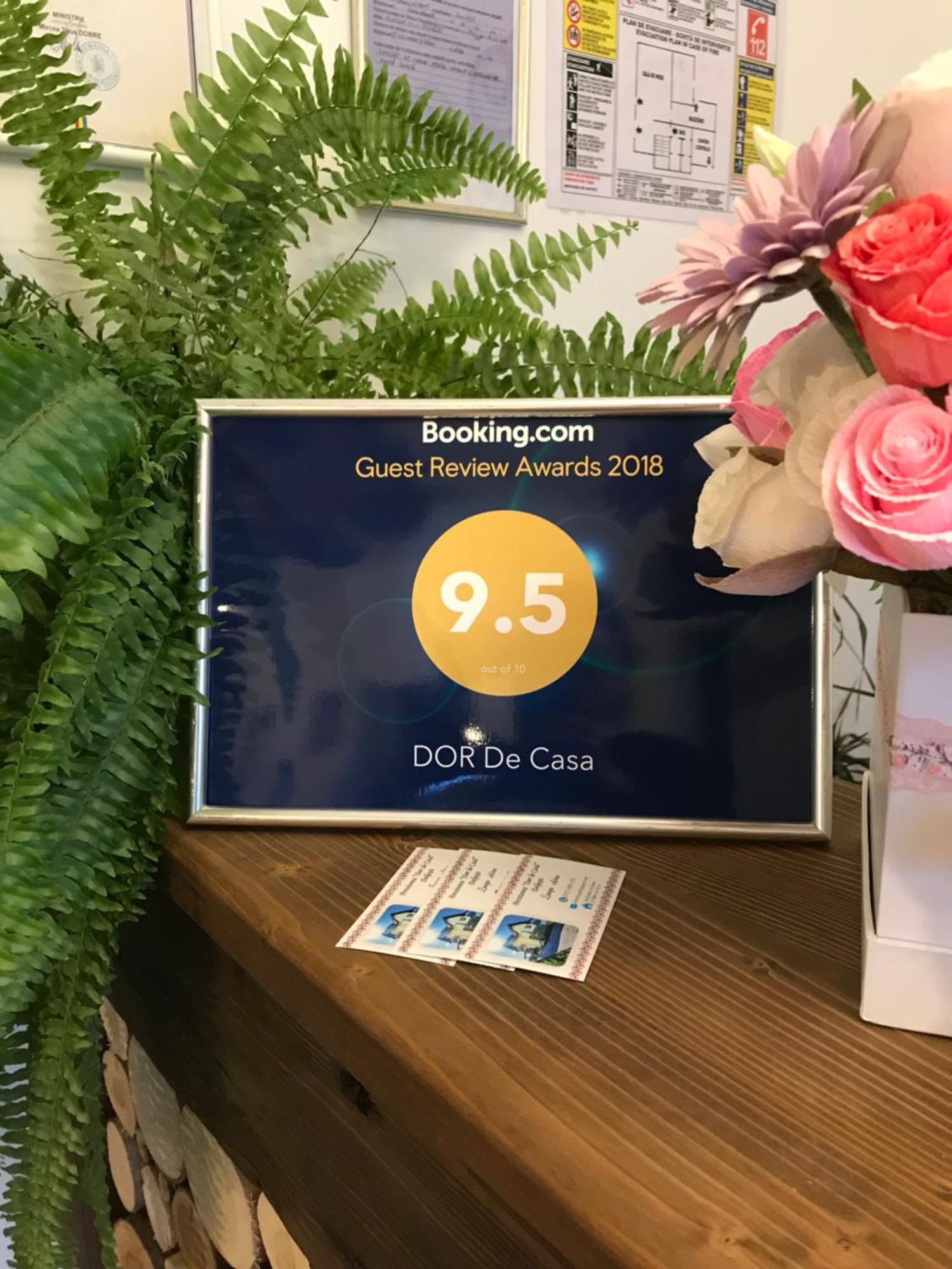 Dor De Casa Hotel Doljesti Екстериор снимка